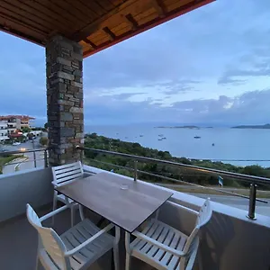 https://panorama-apartmens.hotelschalkidiki.net
